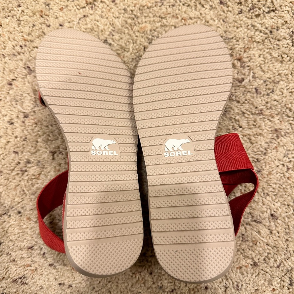 Sorel Red Strappy Flat Sandals with Crisscross Elastic - Picture 2 of 2
